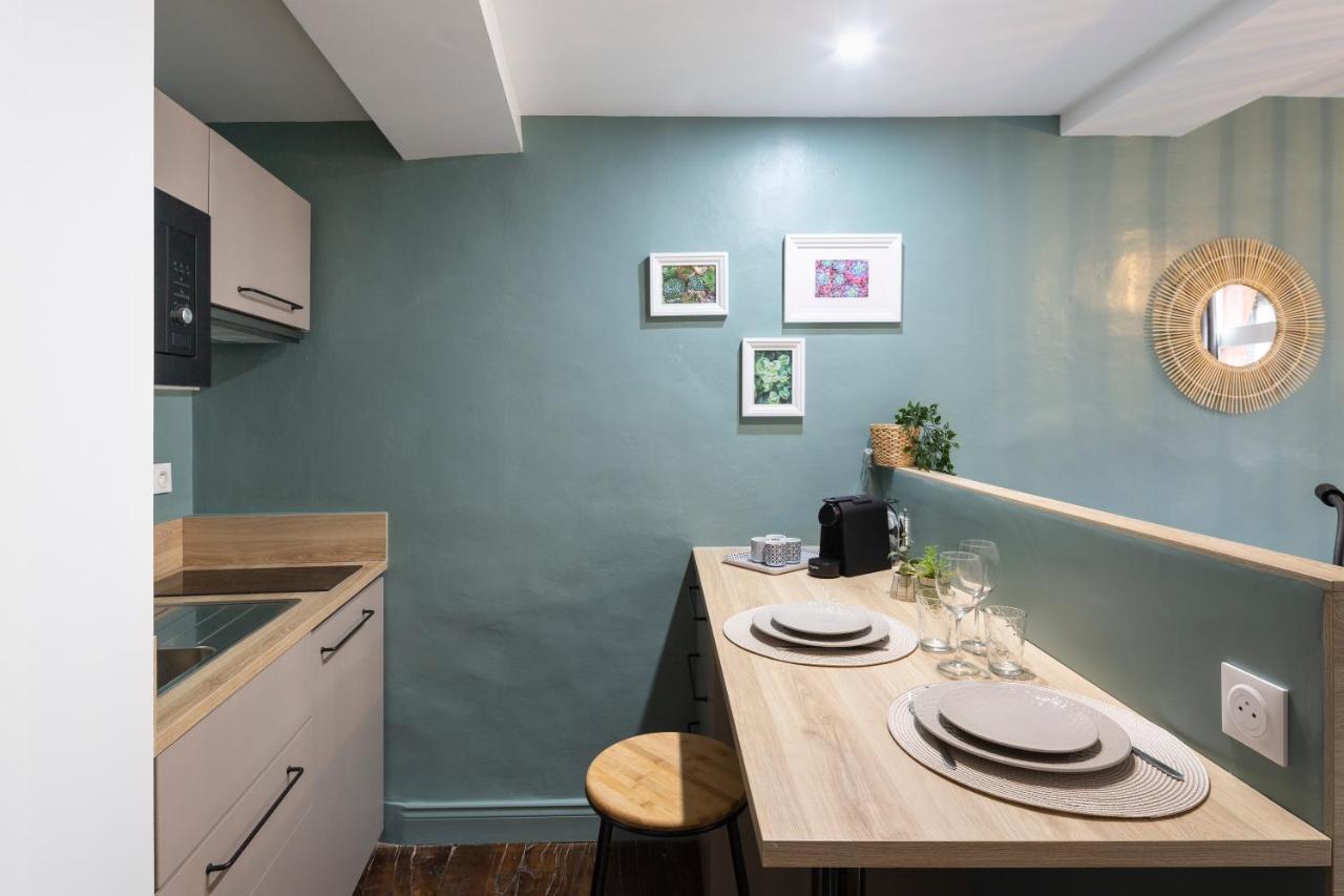 Apartment Ty Color's