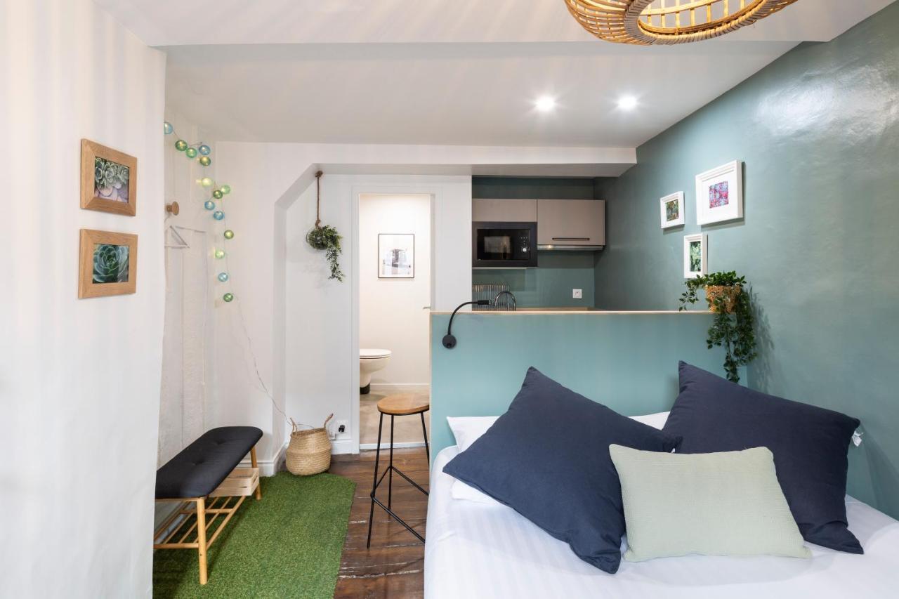 Ty Color's Apartment *